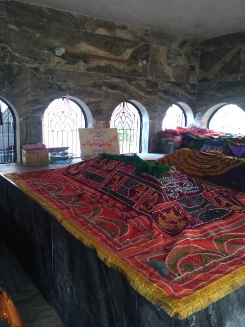 City Qabrastan Bareli 6